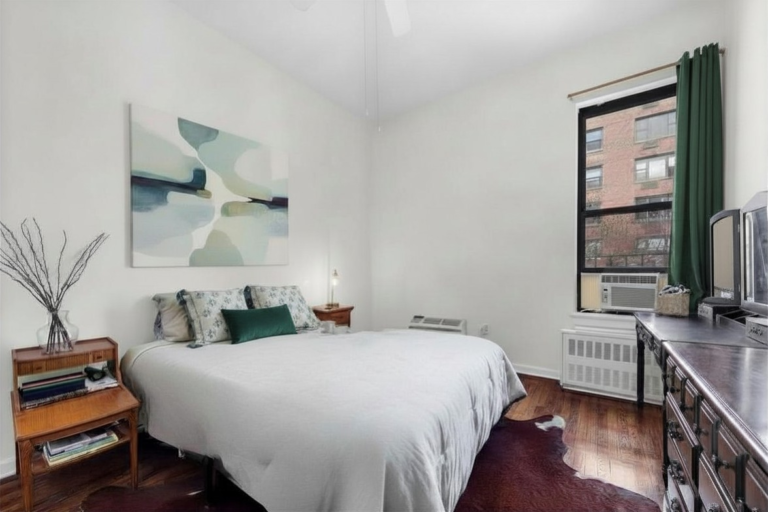 bedroom 425 East 78th Street 5D co-op Lenox Hill Manhattan