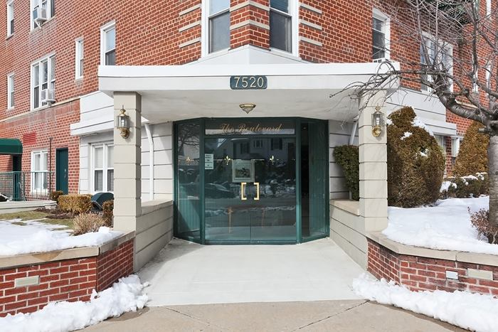 Entrance at 7520 Ridge Boulevard in Bay Ridge, Brooklyn