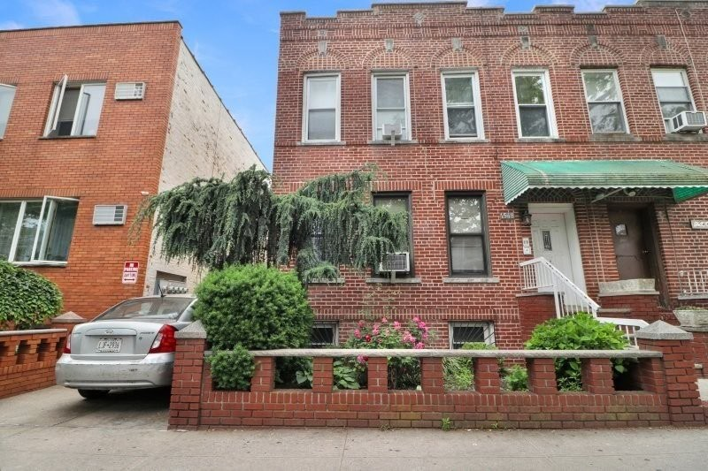 front exterior at 1548 West 8th Street in Bensonhurst, Brooklyn